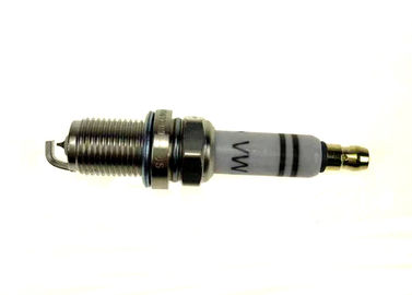 Pat iridyum bujileri audi a3 a4 a5 a6 vw passat 06h 905 611 06h905611 için